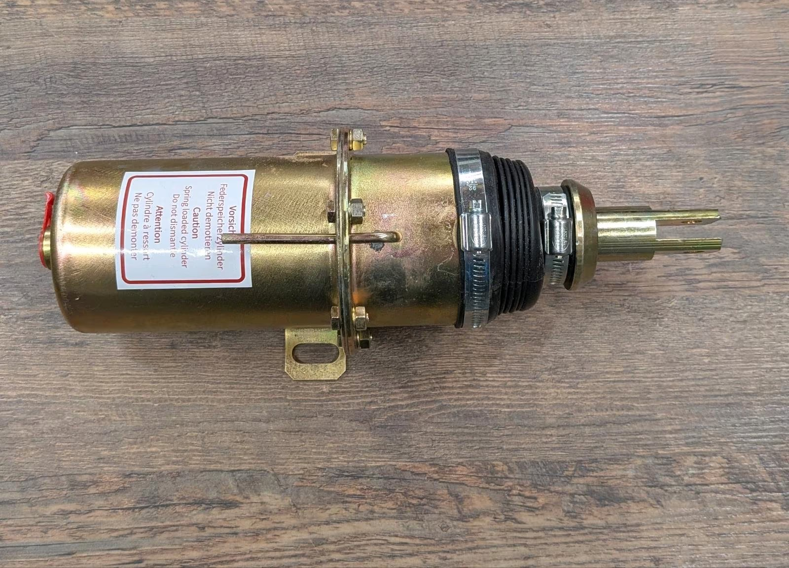 A0094209218 Handbrems-Zylinder Federspeicher Mercedes Unimog 1300L 435 425 427 etc